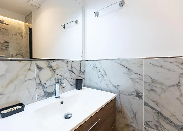 Vatican Luxury Flat 3 With Kitchen * Rzym