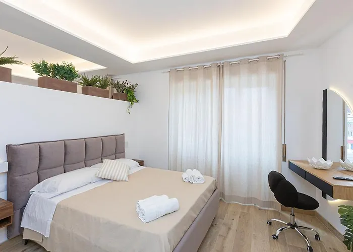 Vatican Luxury Flat 3 With Kitchen Apartament
