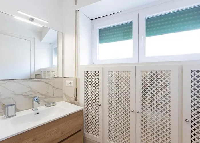 Vatican Luxury Flat 3 With Kitchen * Rzym